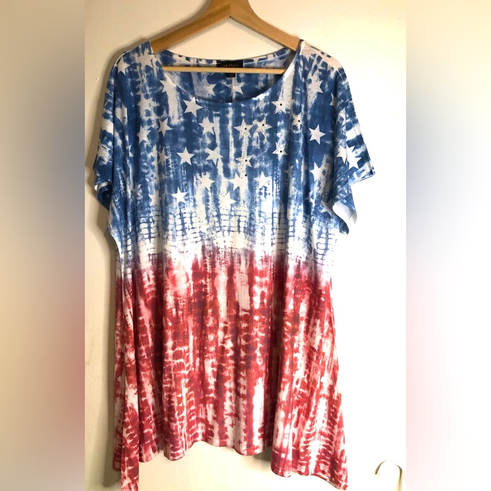 Red White and blue, embellishment shoulder Left side excellent condition